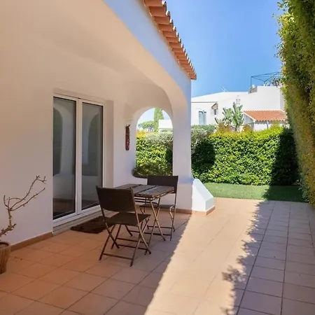Stunning 5 Bedroom Otel *