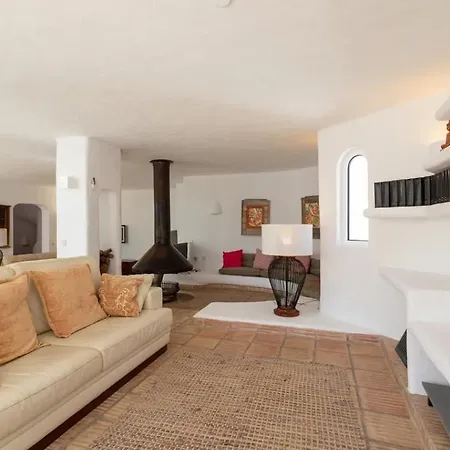 Stunning 5 Bedroom Hotell
